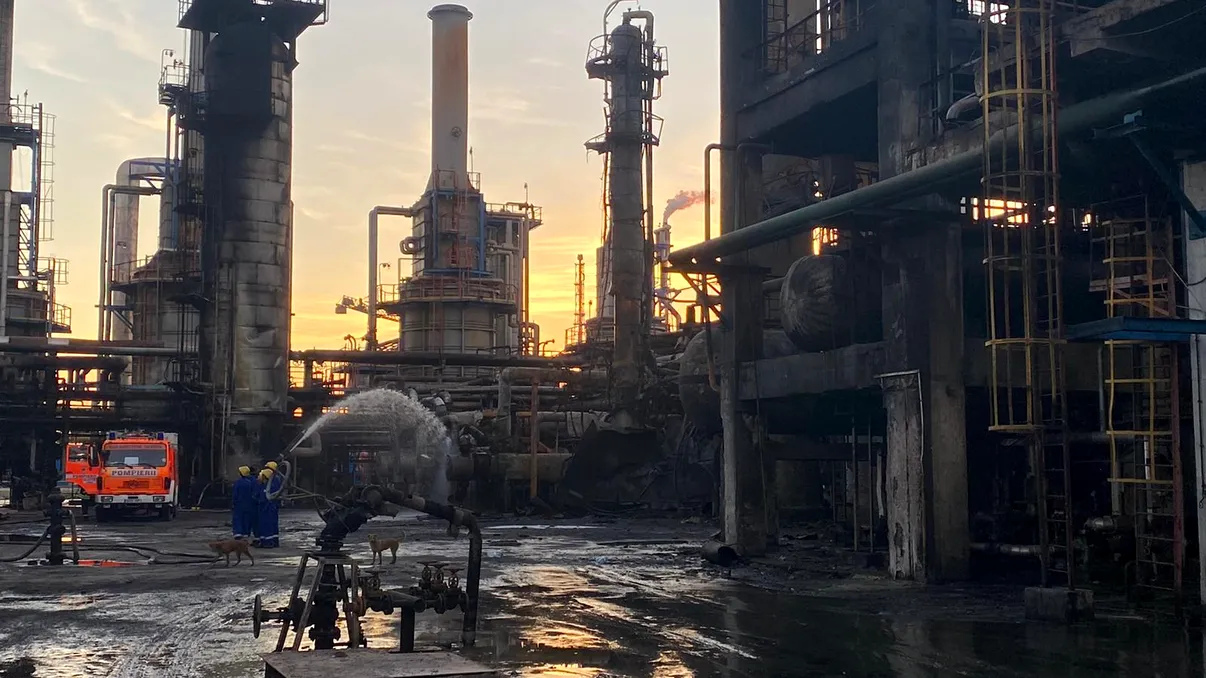 Grevă spontană la Petromidia Năvodari. Angajații au obținut mărire de salariu