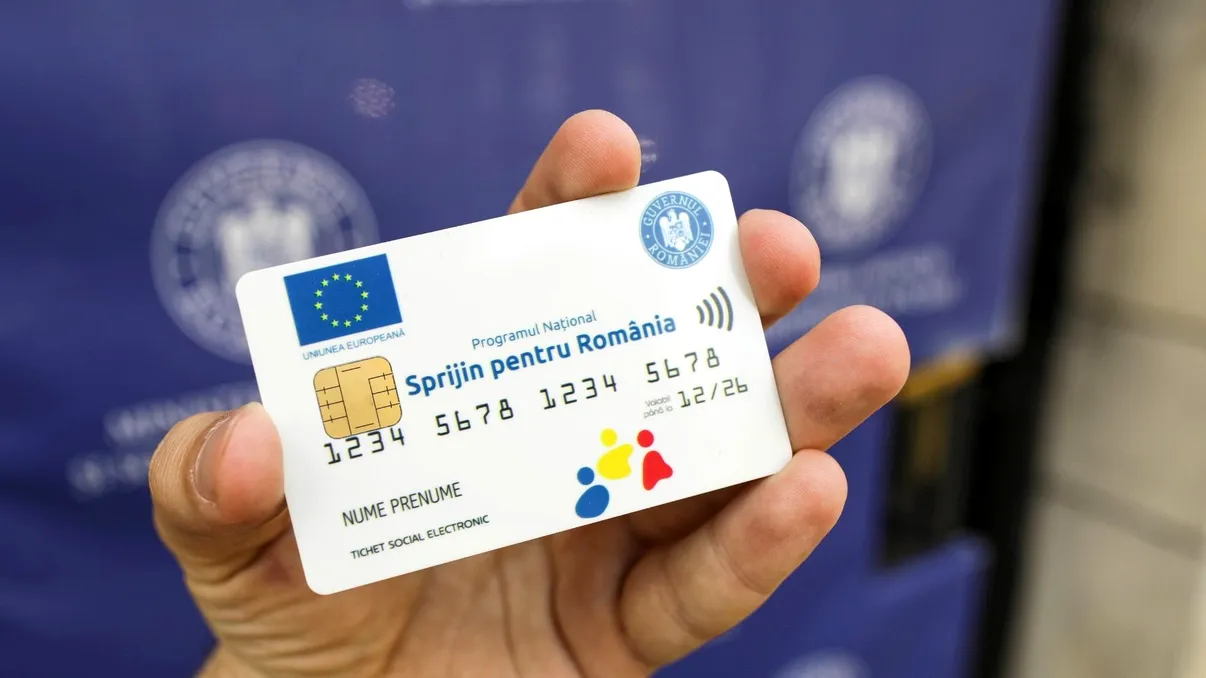 Vouchere Sociale 2023 - ce trebuie să știe românii cu pensii de până la 1700 de lei despre tichetele de masă de la stat