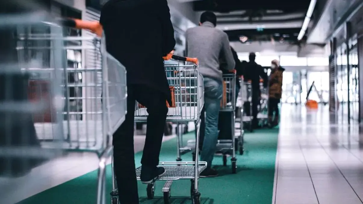 Ucraina are mâncare mai ieftină ca noi, deși e în război: românii trec granița să facă cumpărături