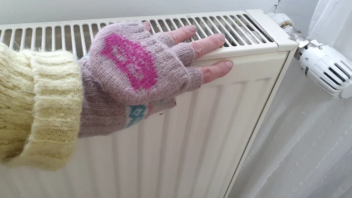 Obligatoriu pentru toți românii care stau la bloc: iar ne bagă la cheltuială, te costă sute de lei și n-ai de ales