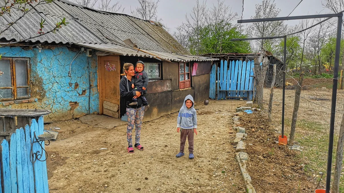 În țara sărăciei, oamenii fac nazuri la cadouri: e ireal cum reacționează românii, când nu le place ceea ce primesc