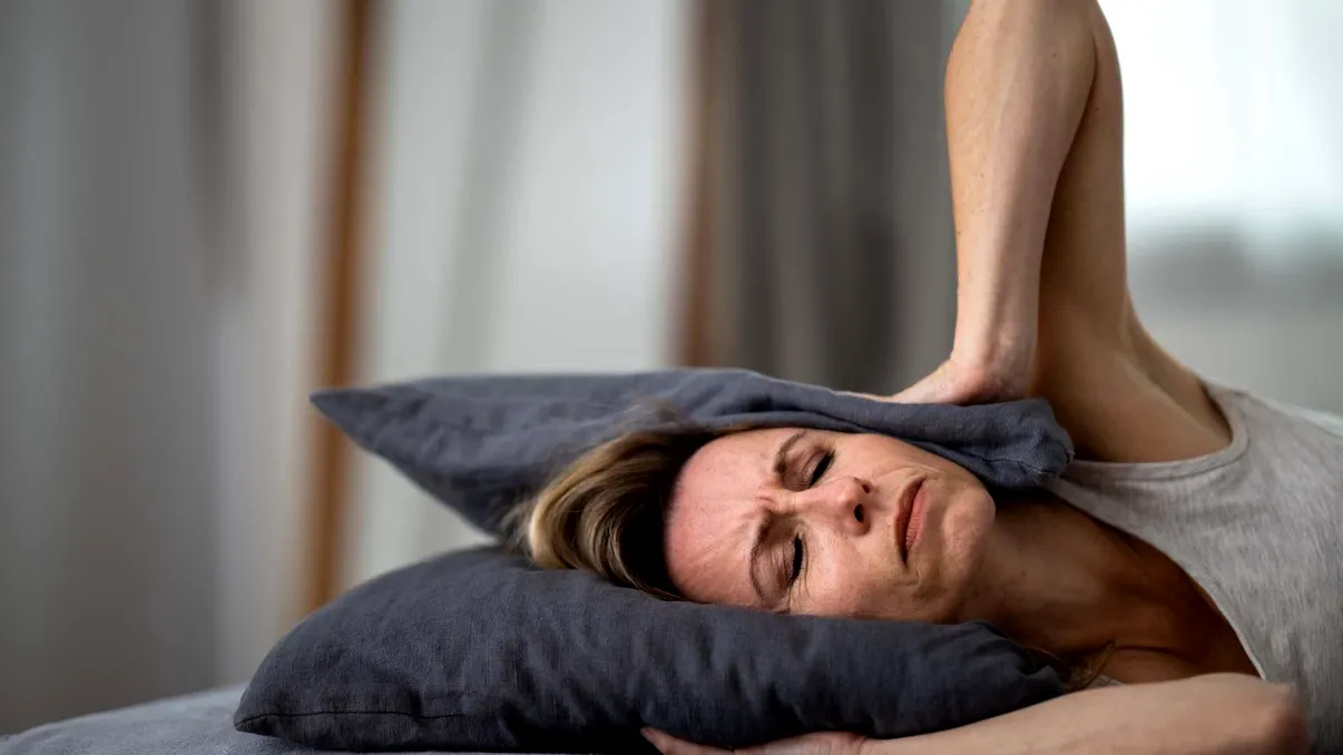 Tinitus - boala de care suferă, în tăcere, milioane de români: ce este, cum te diagnostichezi singur acasă