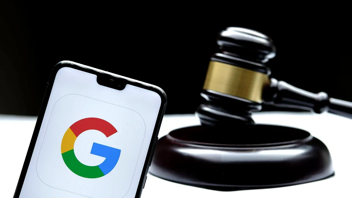 Google „dă de belea”, din nou: cine dă gigantul în judecată de data aceasta, de ce