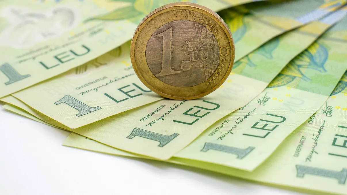 Cât de săraci sunt românii, dacă ne uităm la salarii: cât câștigă față de un german, olandez, spaniol, cu salariul minim