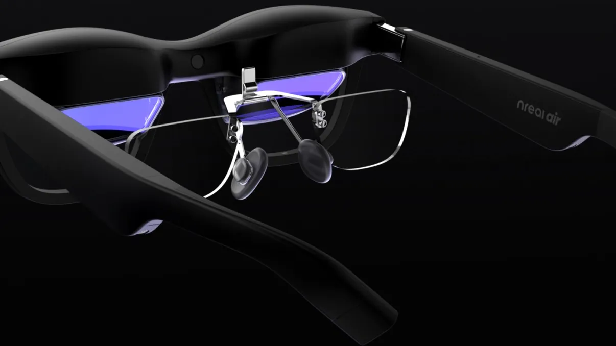 Ochelarii Nreal Air AR vor avea, în curând, Windows: cum te vei juca, de acum încolo