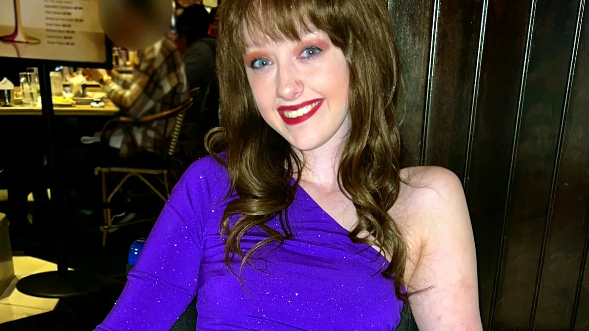 Tânara care s-a trezit cu mâinile și picioarele amputate, după ce a fost la un concert. Ce s-a întâmplat, de fapt