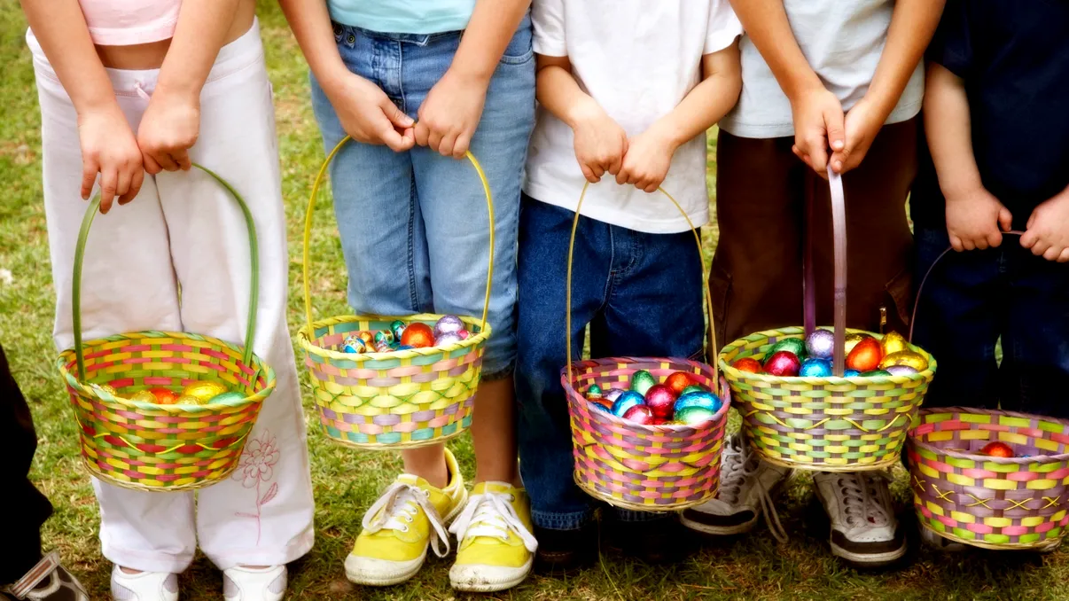 Tradiții de Paște din lume care te vor face să vezi altfel Sărbătoarea Învierii: unele sunt bizare și probabil n-ai auzit de ele