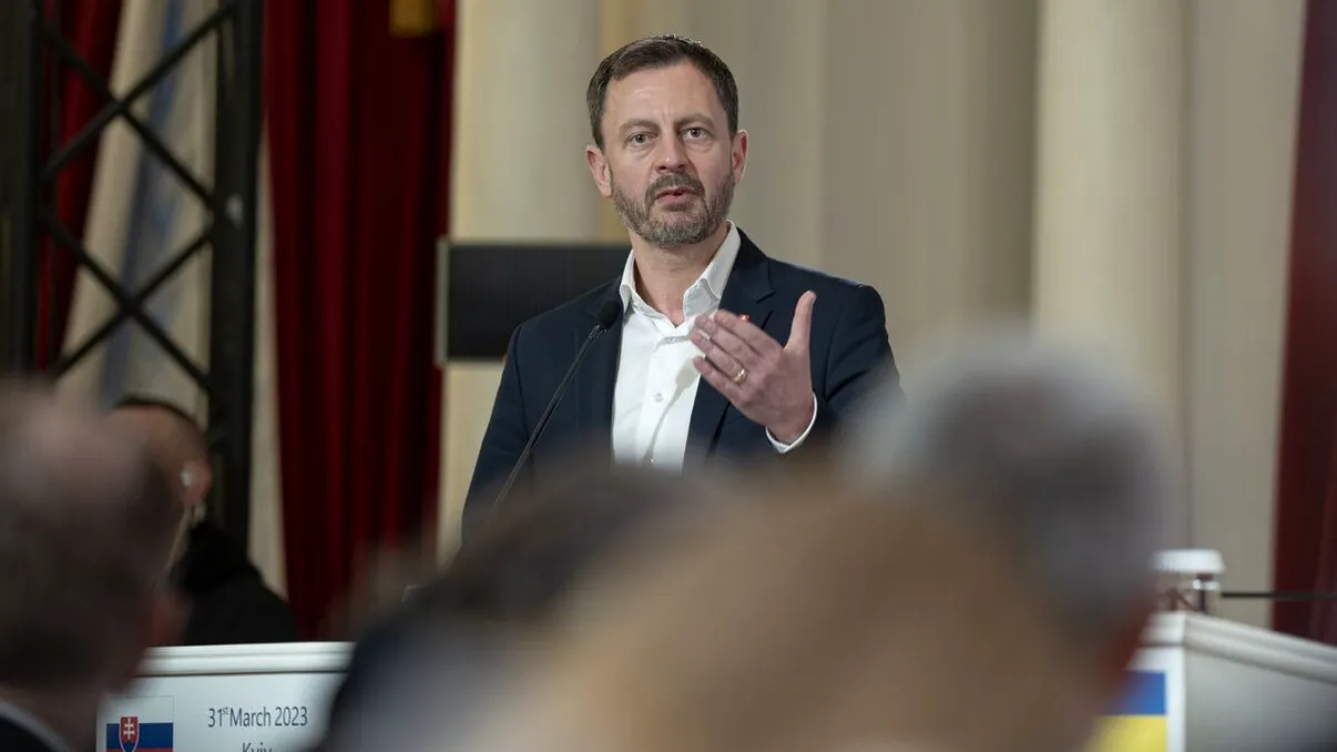 Criză politică în Slovacia. Premierul și mai mulți miniștri au demisionat. Președintele va numi un guvern interimar