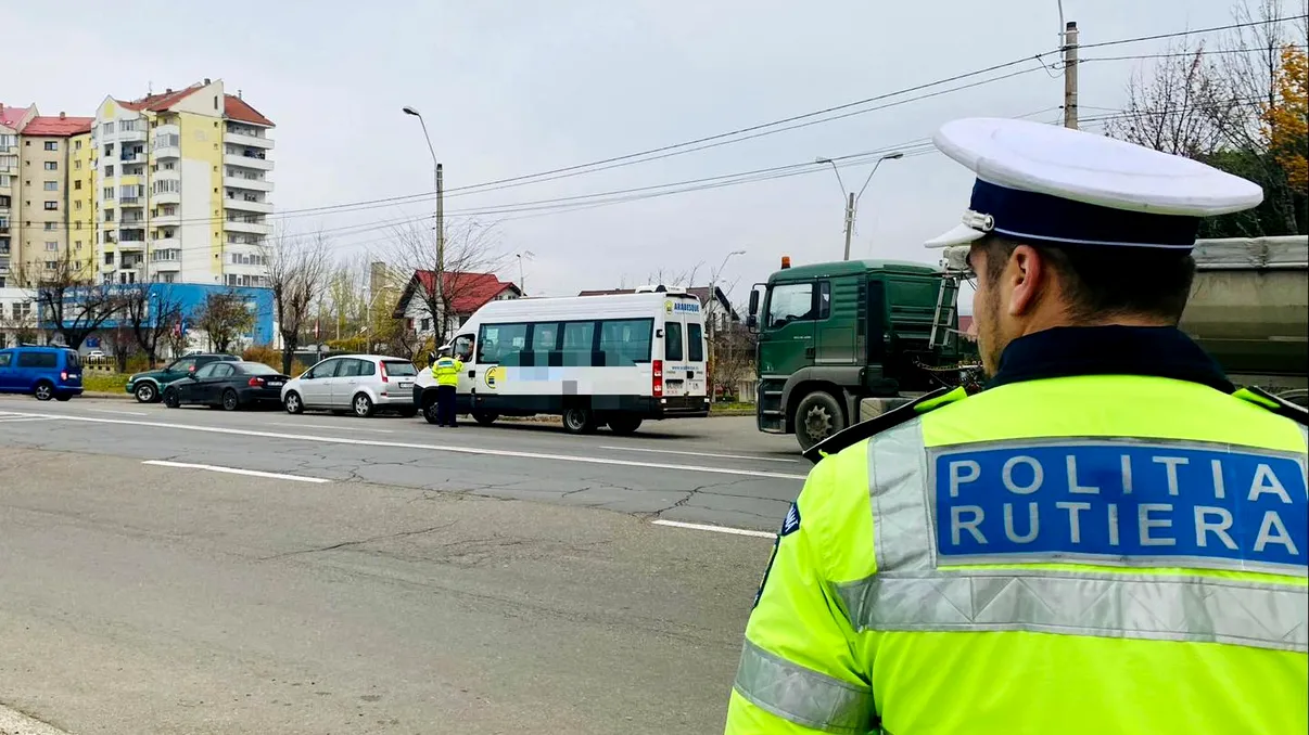 Cine i-a denunțat pe cei doi polițiști de la Brigada Rutieră din București care luau mită de la șoferi. Cât timp au fost filați de DGA