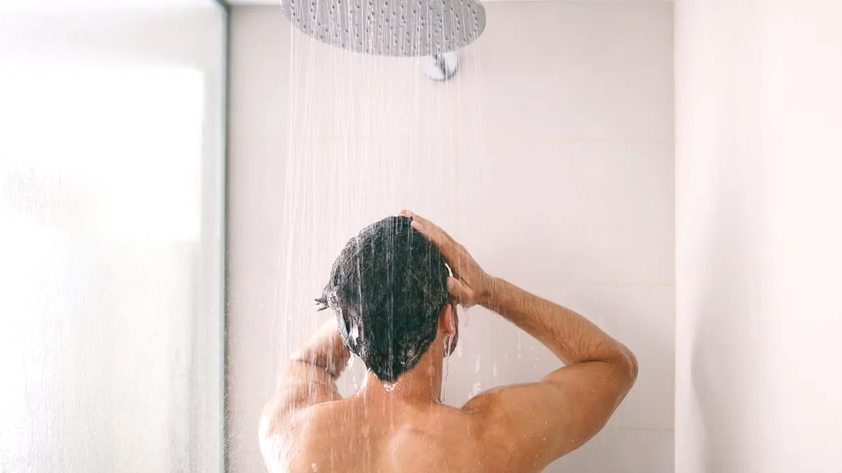 Dușurile reci pe timpul verii, 