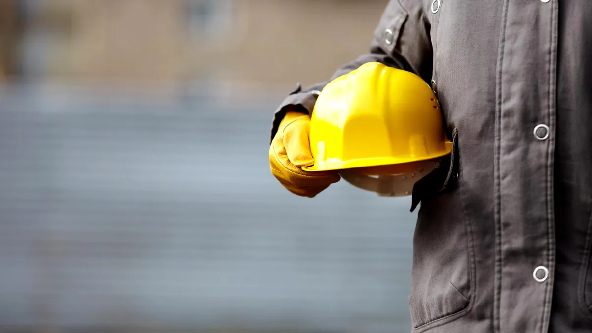 Ce poți cere, ca salariat, dacă ești concediat nelegal: ce zice legea