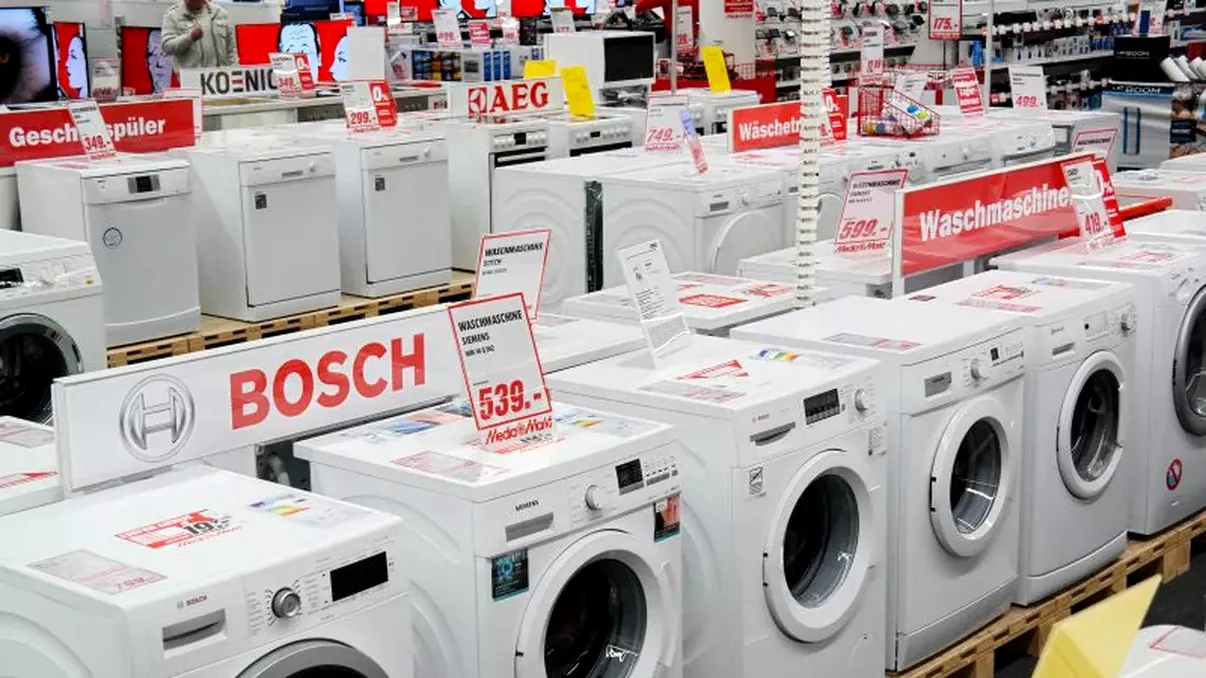 Ai cumpărat un telefon, televizor sau frigider defect? Noi reguli dure pentru magazine, tu ai mai multe drepturi acum