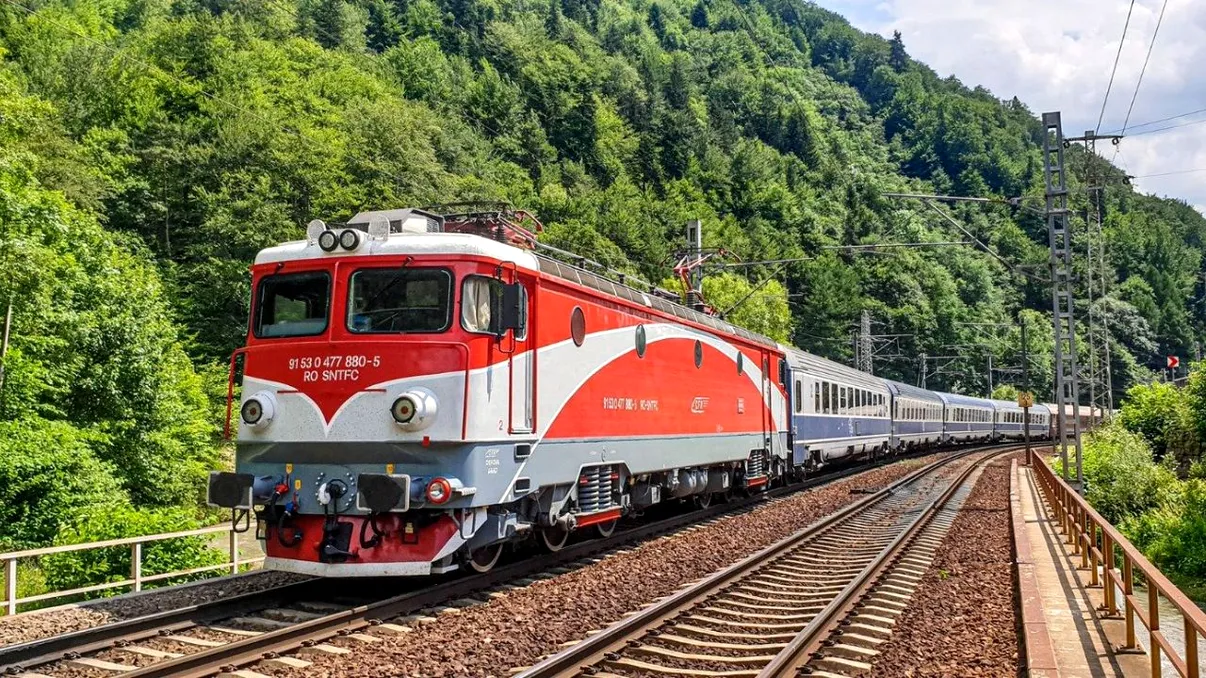 România se modernizează: biletul unic de tren și platforma online, mai aproape de realitate