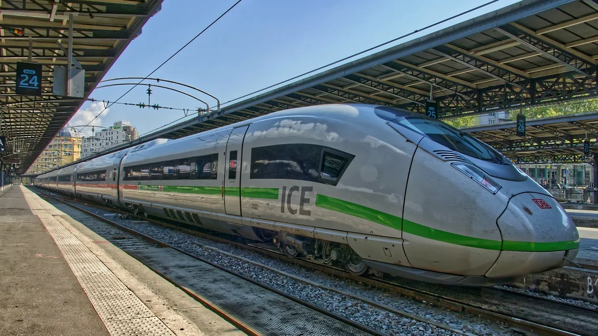 Bilete de tren de 5 lei. Țara pe care o poți vizita vara asta cu bani puțini