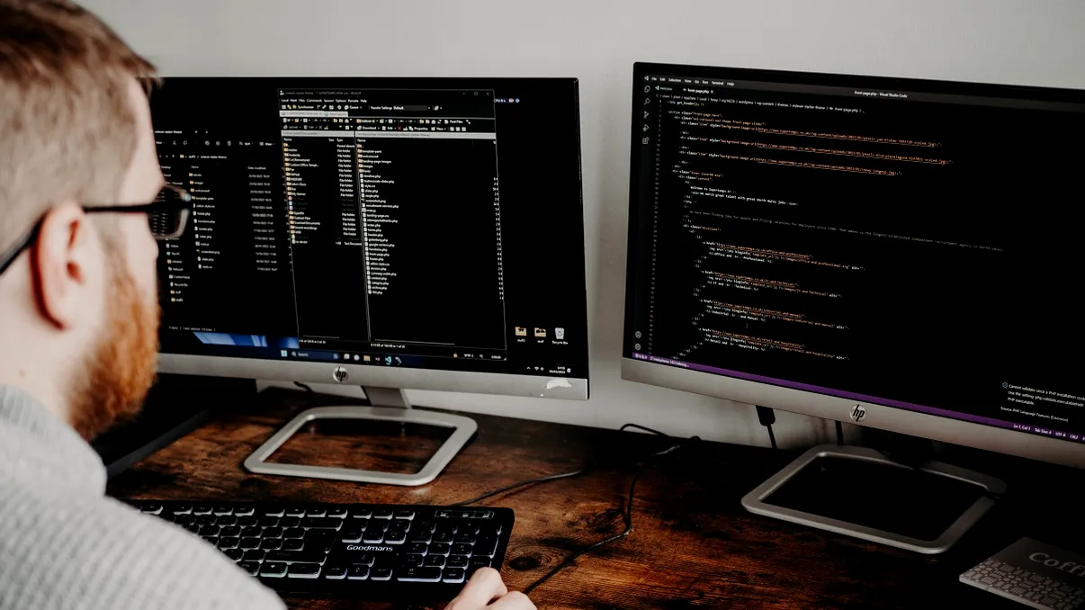 Managerii din IT, avertisment referitor la renunțarea la scutirile de taxe. Ce le cer politicienilor. ”Principalele companii afectate sunt cele autohtone”