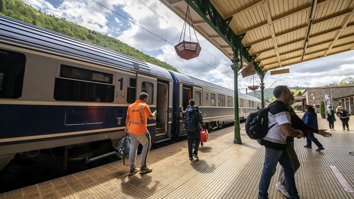 Circulația trenurilor va fi oprită. Grevă de avertisment, călătoriile afectate 