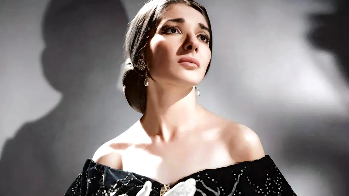 Iubită de români și adulată de o lume întreagă, dar nu cu prea mult noroc în dragoste, cea supranumită „La Divina”, Maria Callas sfârșeste izolată și aproape uitată VIDEO
