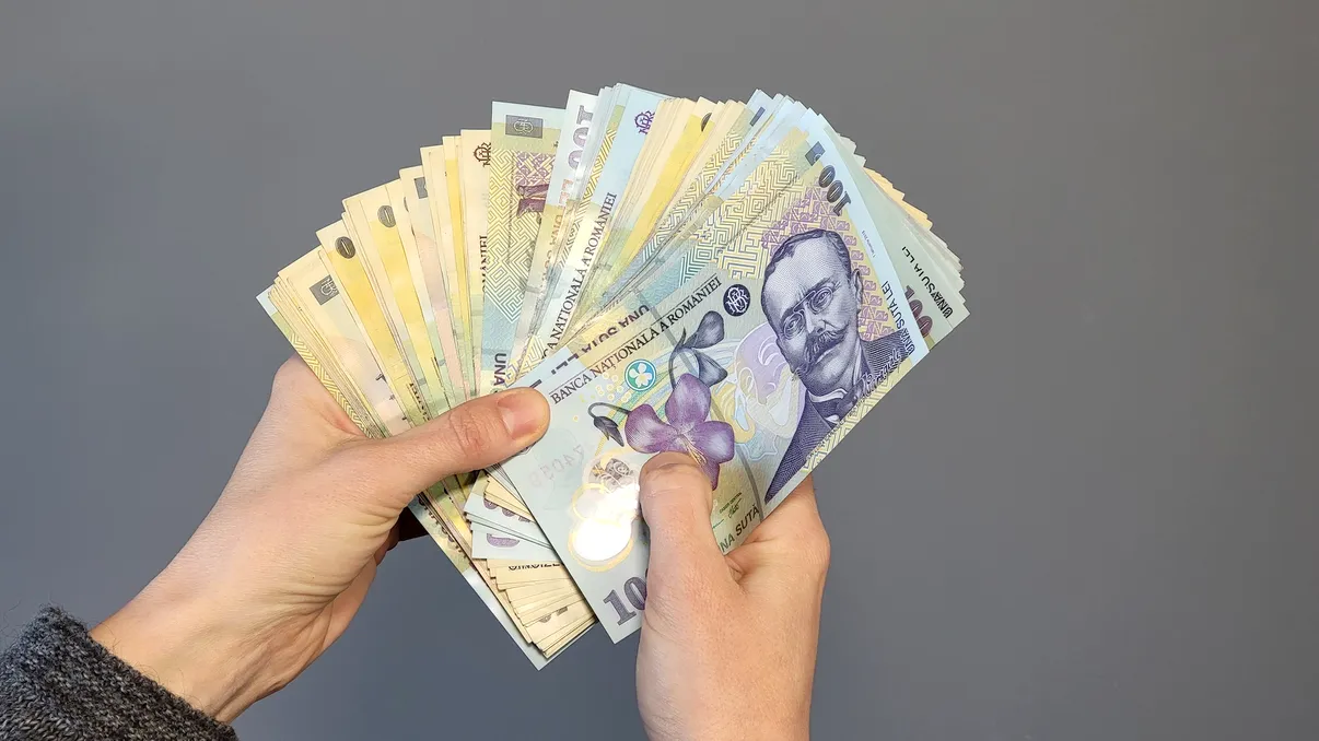 Mai mulți bani de la stat pentru românii afectați de inundații. S-a dublat bugetul, cum se calculează suma exactă