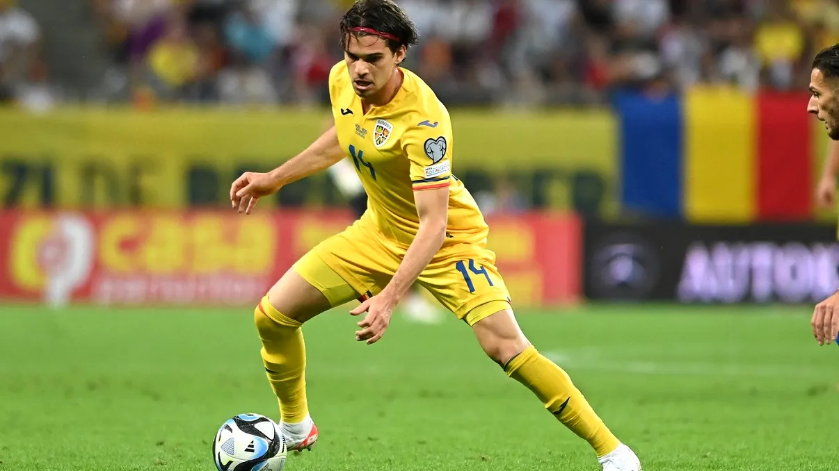 „Talismanul norocos” de care Ianis Hagi nu se desparte. Este cadou de la mama lui