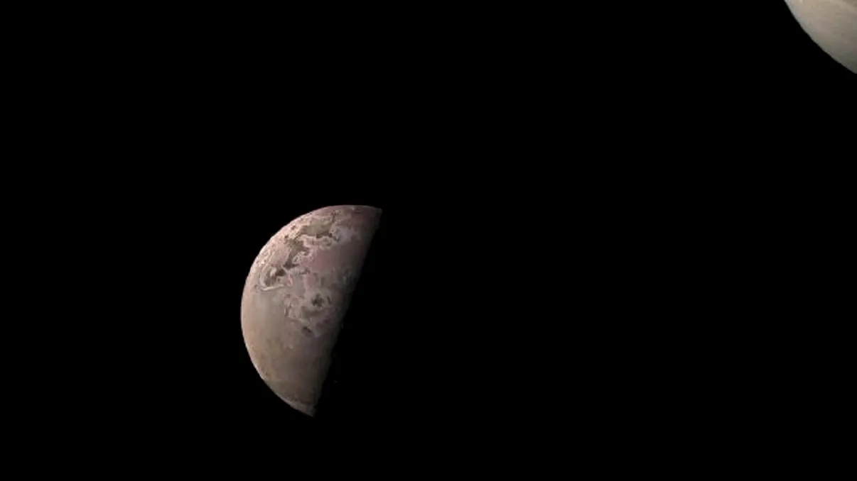 Imagini noi cu cel mai activ vulcanic corp din Sistemul Solar. Cine le-a făcut, de ce sunt entuziasmați astronomii