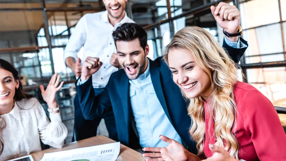 Cele mai bune locuri de muncă din România pentru angajați, certificate. Hochland, Altex, Societe Generale, toate pe listă