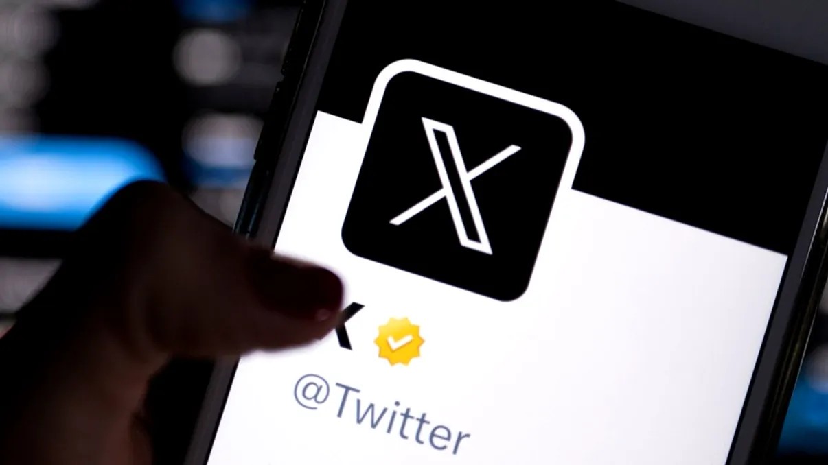 Soluția care ar face minuni pe Facebook împotriva știrilor false: Decizia luată de X, fostă Twitter