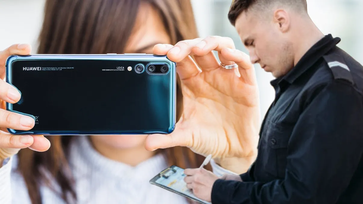 Legi ciudate din lume: Țara în care nu ai voie să anulezi sunetul declanşatorului de la camera telefonului