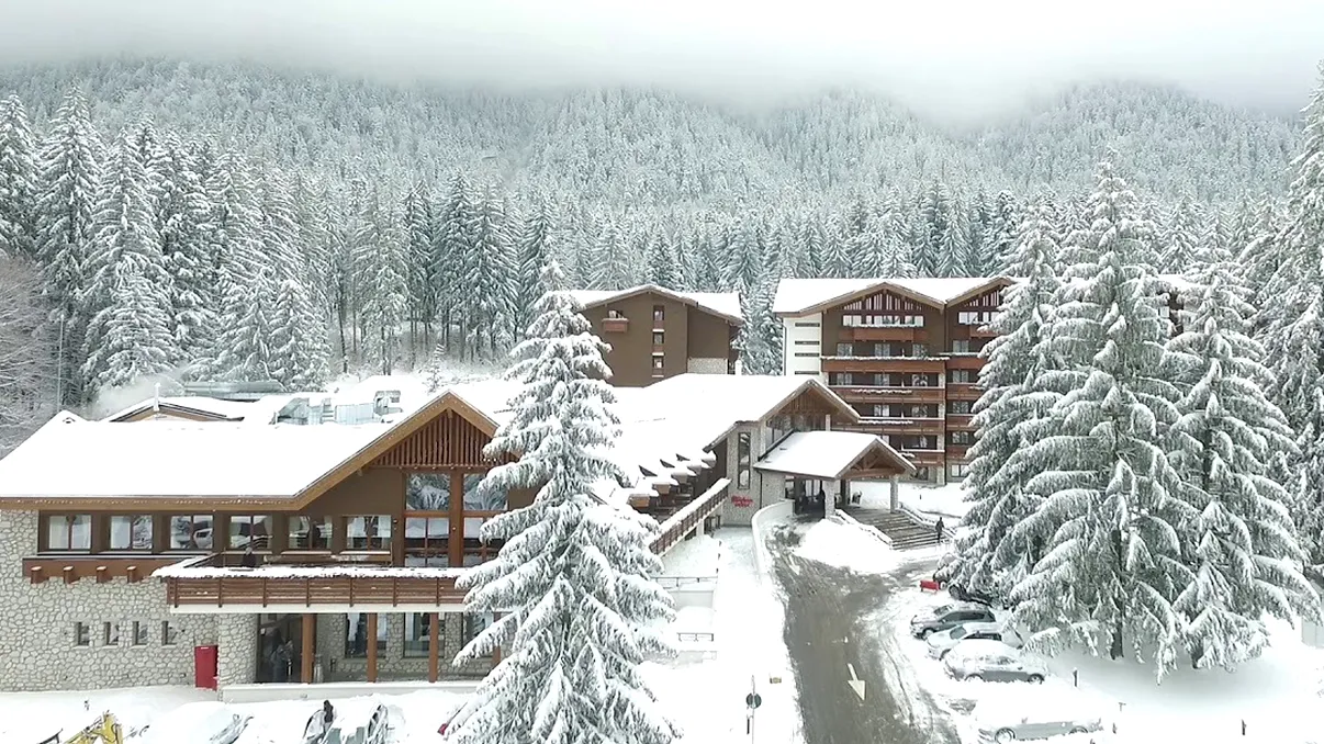 Cel mai bun și premiat hotel din România: Teleferic Grand Hotel, eleganță și confort în inima Munților Carpați