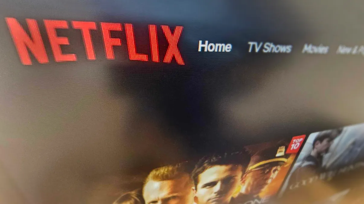 Filmul de pe Netflix care i-a cucerit pe români. Are milioane de vizualizări şi este o incursiune captivantă în abisurile morale ale justiției