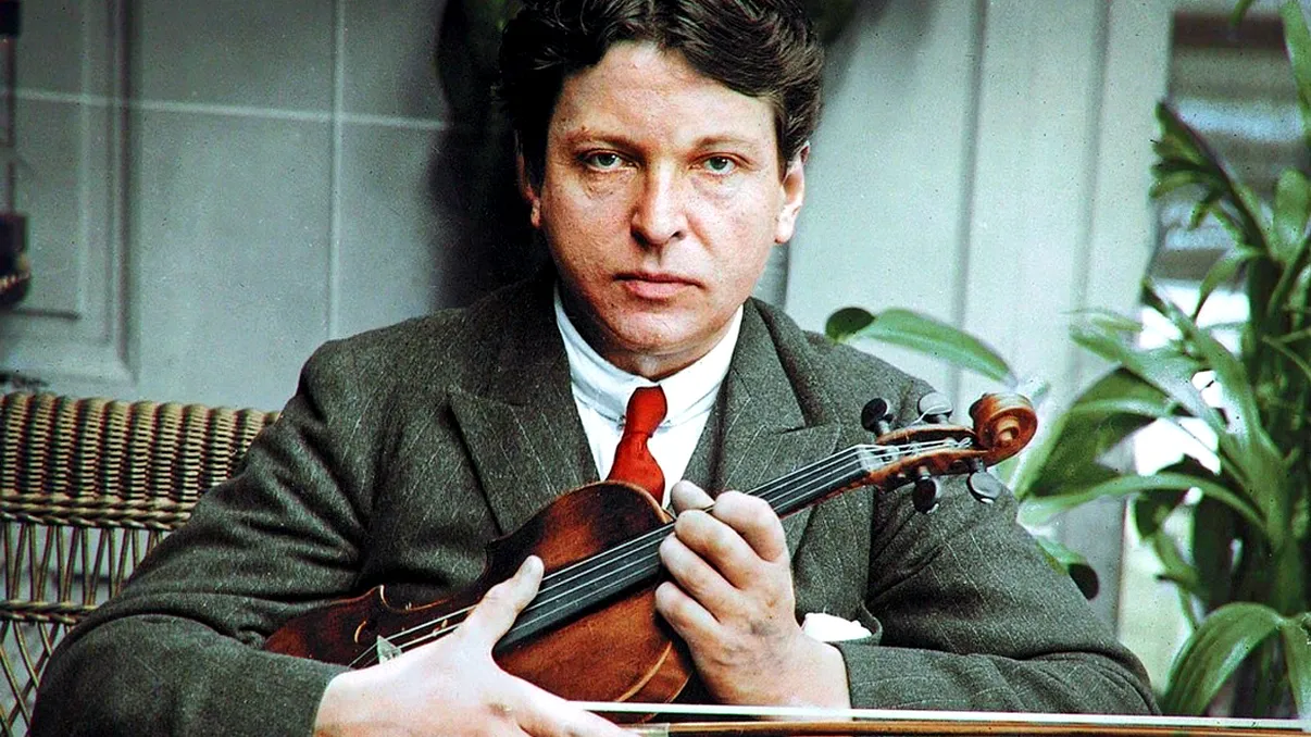 Simfonii de suferință - viața unui geniu în exil. Între scandaluri politice și dezastre personale, compozitorul și dirijorul George Enescu
