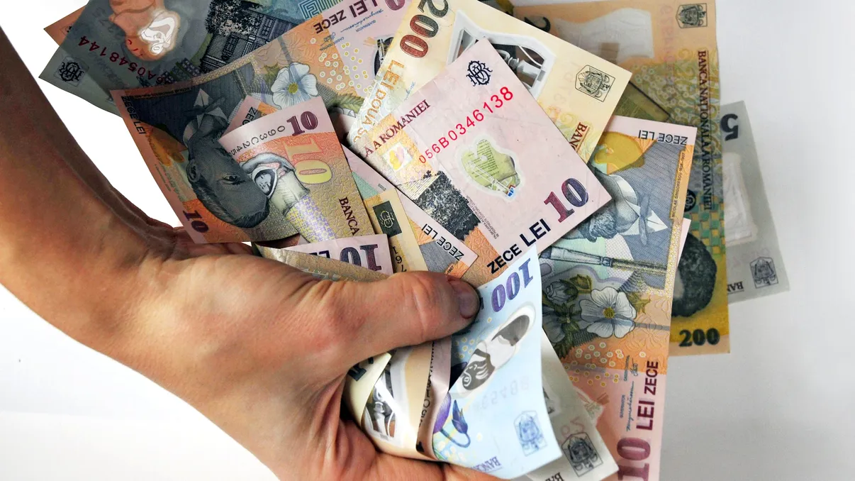 Ce se întâmplă cu plățile cu numerar în România. Care sunt limitele pentru tranzacțiile cu cash în 2024