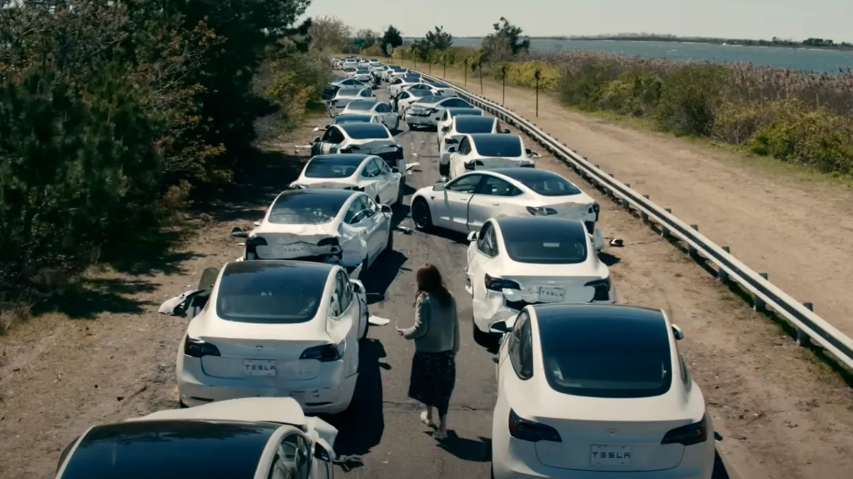 Mai bine de un milion de mașini Tesla au fost rechemate la fabrică. Ce problemă gravă au