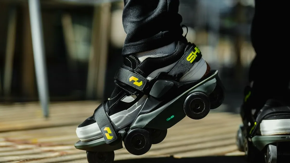 Patinele revoluționare care te ajută să mergi mai repede, dar te fac să arăți ca un astronaut. Cât costă, detaliile prezentate la CES 2024