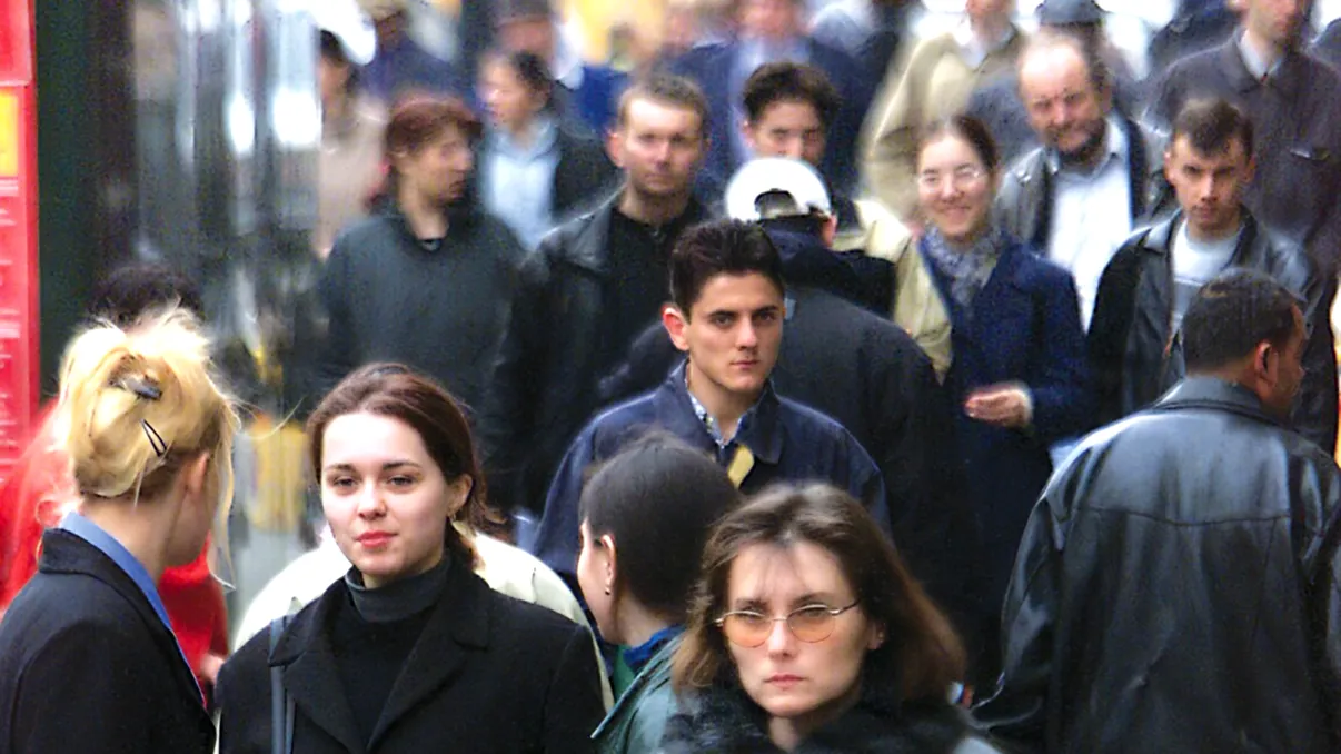 Există „un singur sunet” care îi „separă pentru totdeauna” pe toți cei născuți înainte și după 1998. Ce susține un bărbat că a descoperit