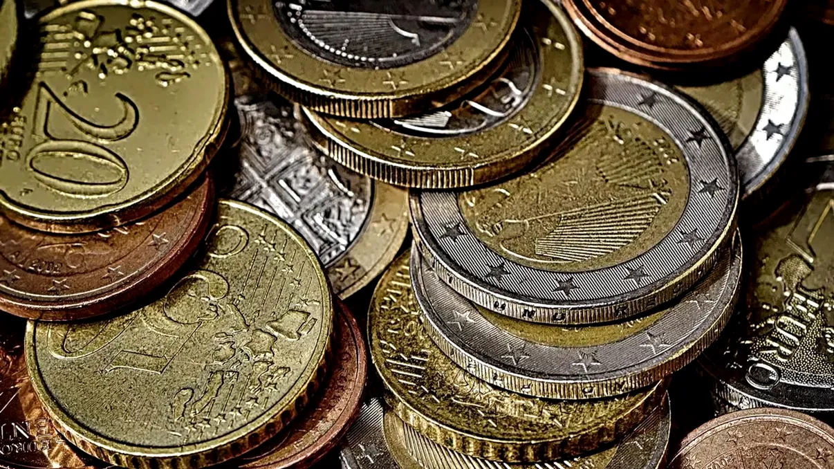 Ai crede că nu există, dar moneda de 100 de euro este incredibil de valoroasă. S-a lansat acum câteva decenii, de ce costă o avere