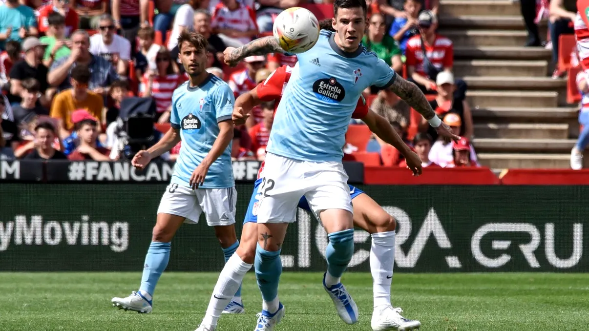 Dinamo ar putea face mega-transferul iernii în Superliga. Santi Mina, un atacant spaniol condamnat la patru ani de închisoare