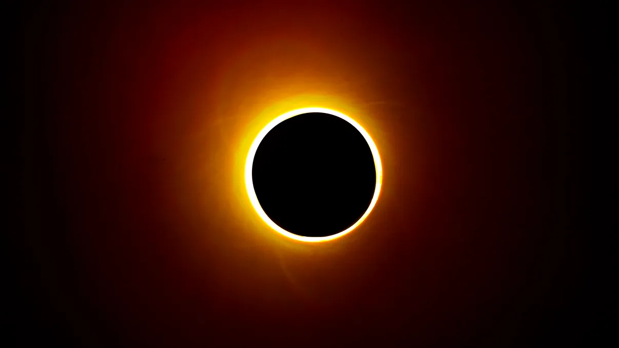 Eclipsă totală de Soare în 2024: Când o vezi, de unde