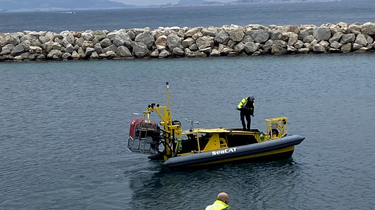 Curățarea oceanelor, mai aproape cu inteligență artificială, roboți și tehnologii de la Cluj. Performanța fascinantă a cercetătorilor pentru salvarea planetei