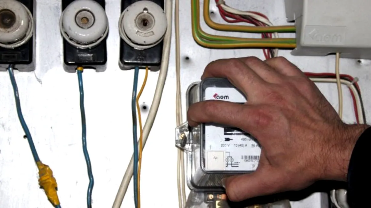 Facturi de 35 de lei la energie pentru milioane de români. Cum s-a ajuns la valoarea infimă, calculul oficial de la Minister