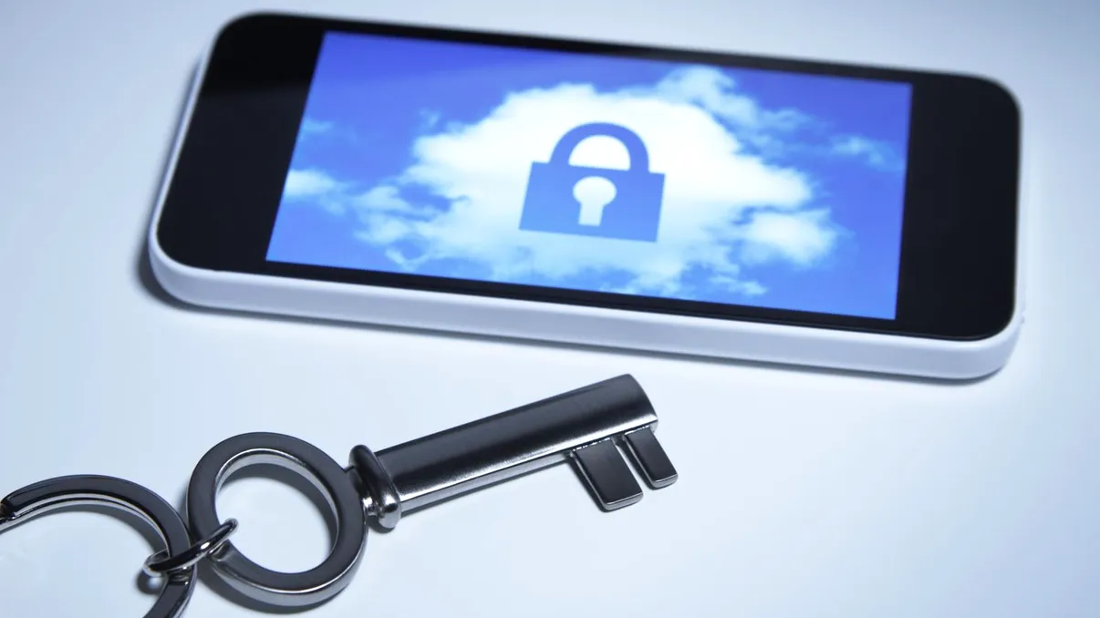 Cele mai bune dar și cele mai proaste metode de a bloca telefonul. Cum îți ții datele în siguranță