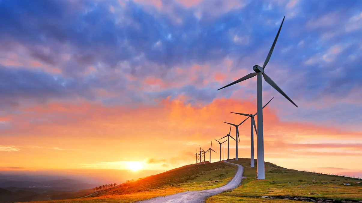 Miliarde de euro pentru instalații eoliene în România, confirmați oficial. Cine sunt beneficiarii fondurilor europene