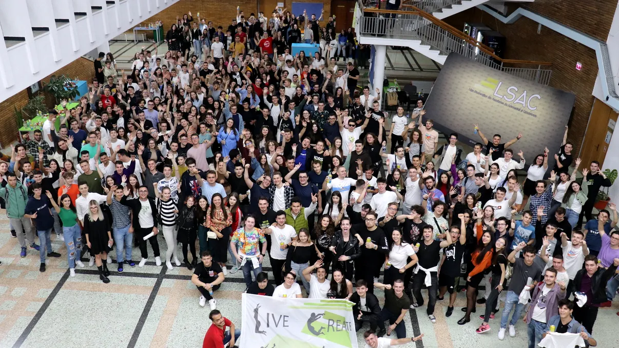 Cel mai mare târg de IT & C din România ajută studenții să-și înceapă cariera în domeniu. Evenimentul organizat de LSAC București, în perioada 16-17 martie la Palatul Parlamentului