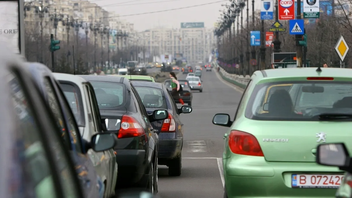 Devine interzis pentru șoferii cu mașini mai vechi de 15 ani. Se schimbă legea în toată Europa, nu doar în România
