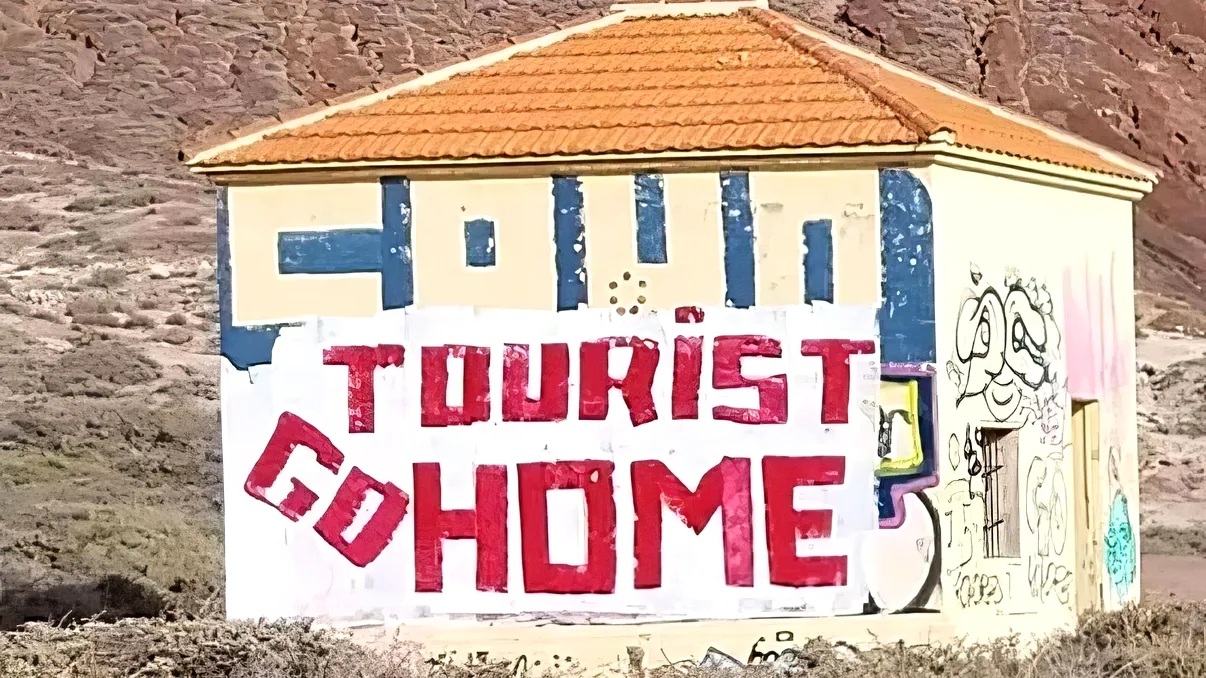 Țările din Europa care s-au săturat de turiștii români, deși sunt destinații populare. Cum au ajuns să ne respingă, taxeze și avertizeze
