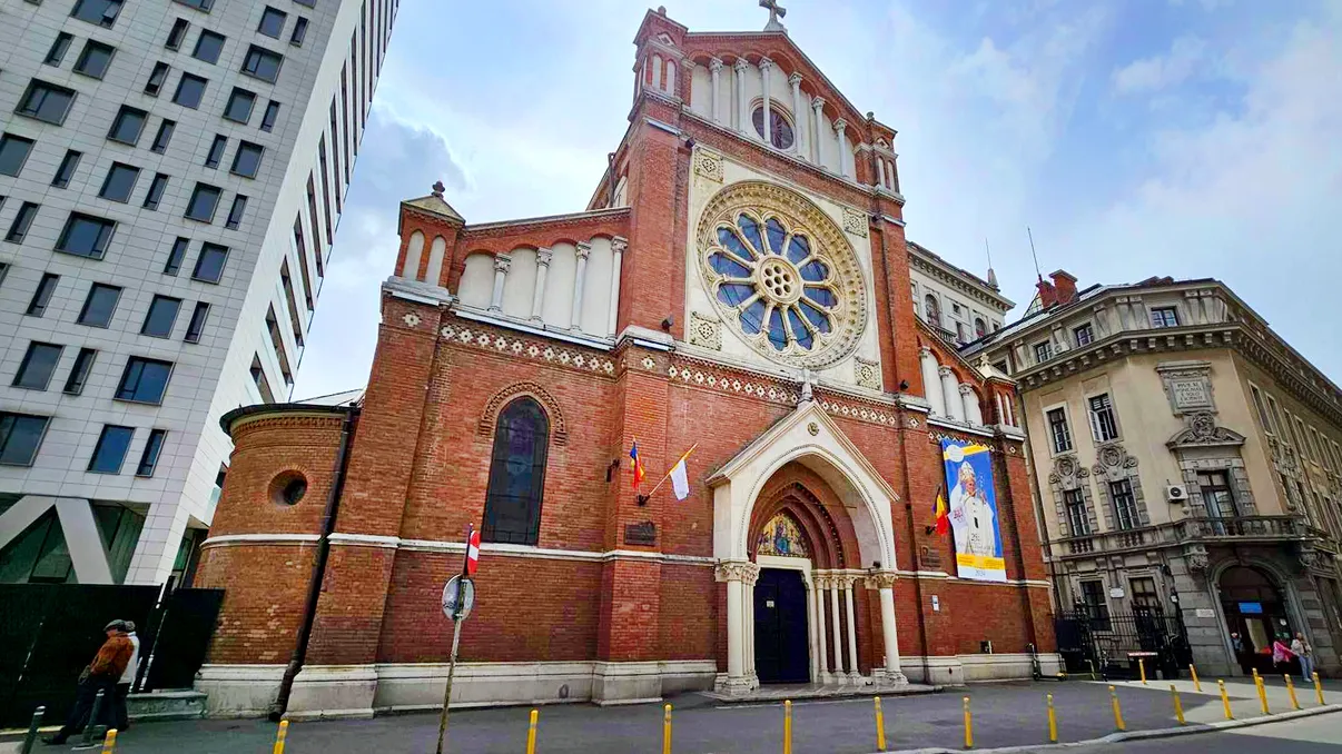 Catedrala Sfântul Iosif din București: Un monument de ofrandă și istorie, ridicat de un preot trimis de la Vatican
