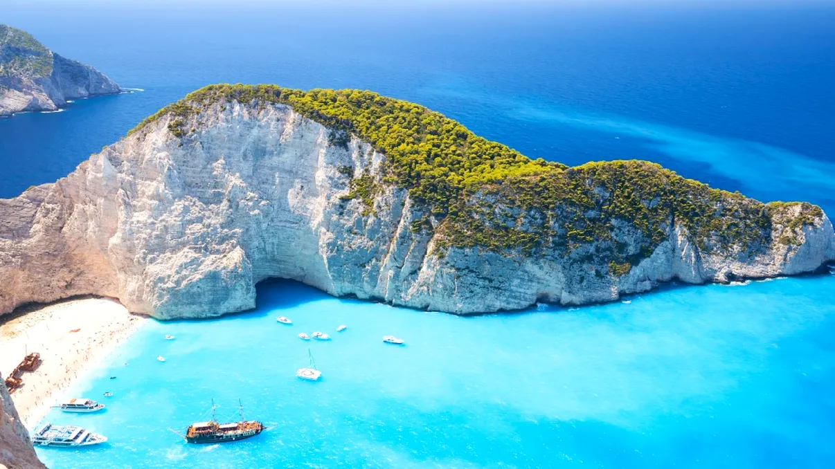 Unde se află cele mai curate ape de scăldat din Europa. Țara de „la o aruncătură de băț” de România