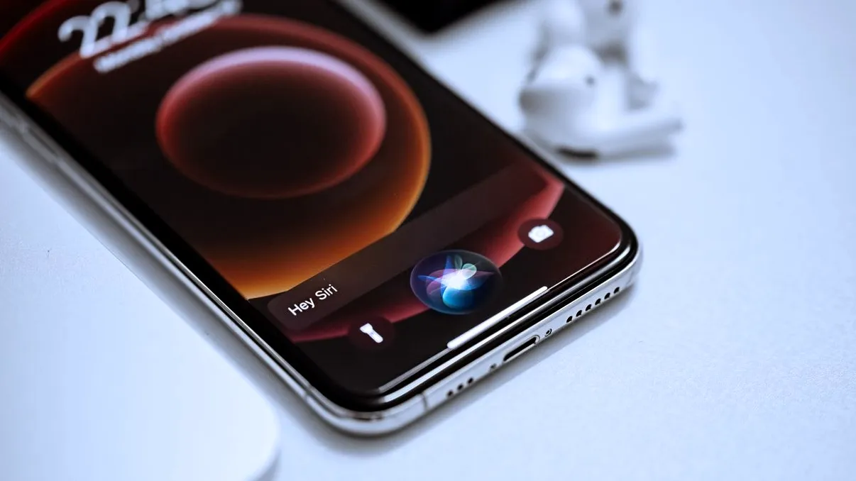 Apple se apropie de integrarea ChatGPT în iOS 18