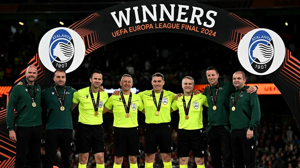 Istvan Kovacs a arbitrat finala Europa League și a iscat multe comentarii. ”Nu-l mai iau pe arbitrul ăsta în serios”