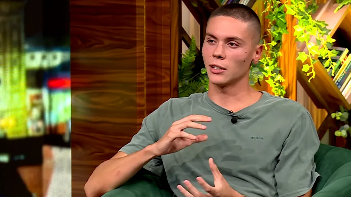 David Popovici, secretele din spatele performanței. Ce îi place să bea cel mai mult: ”Nu-i lipsește niciodată”. La ce a renunțat acesta