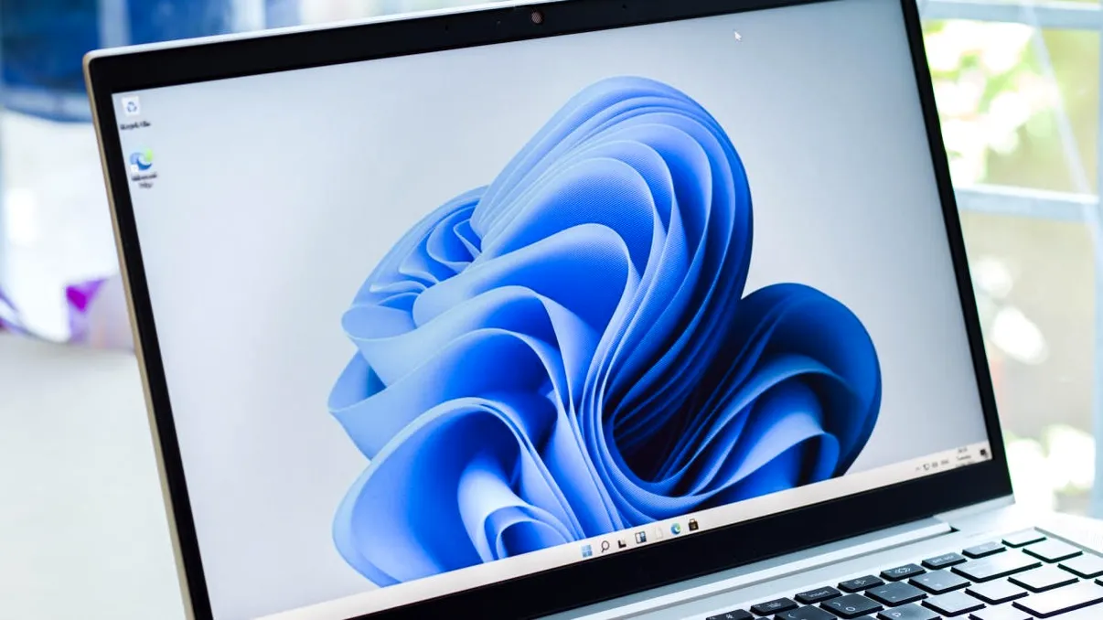 Microsoft reconstruiește Windows 11 în jurul inteligenței artificiale